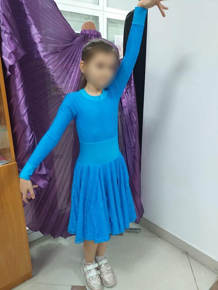 Голубое рейтинговое платье для девочки