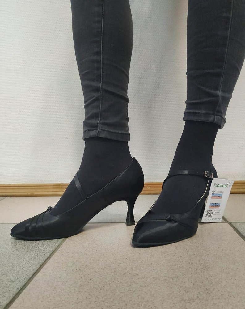 Классические черные туфли для стандартной программы бальных танцев